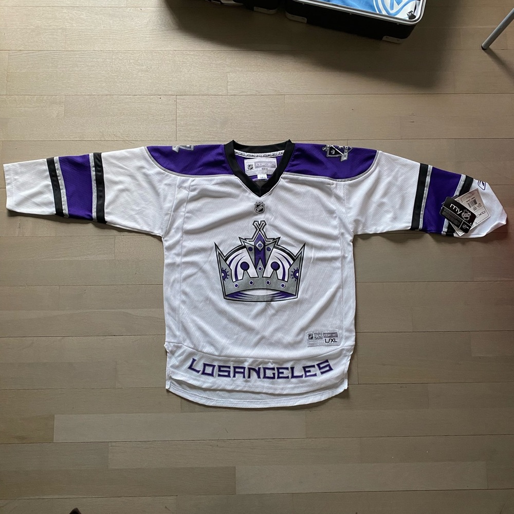 LA Kings official jersey (youth L/XL size)
